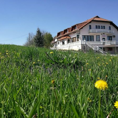 Hotel Kavana I Sobe Monika Grabrovnik Exteriér fotografie